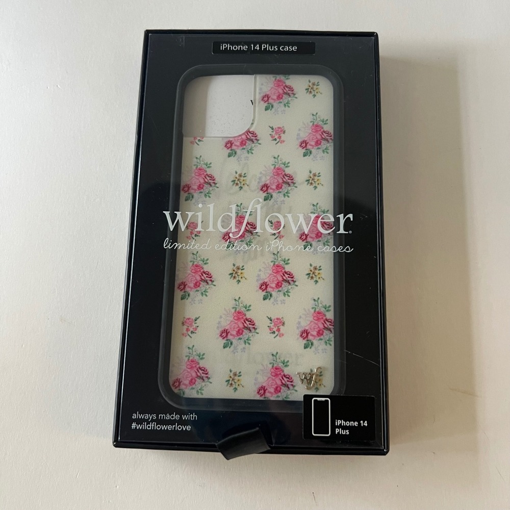 Wildflower Vintage Floral iPhone 14 Plus Case NIP Cream Pink